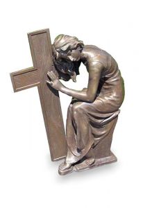Grave sculpture tombstone