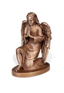 Grave Sculpture of Kneeling Angel – 3D, freestanding, dowel on the bottom