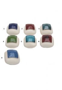 Keepsake funeral urn