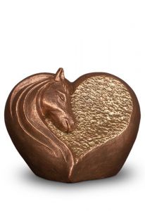 Horse urn heart