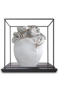 Porcelain cremation urn for ashes 'Princess Platinum'