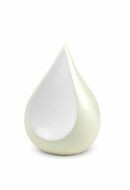 Teardrop keepsake urn